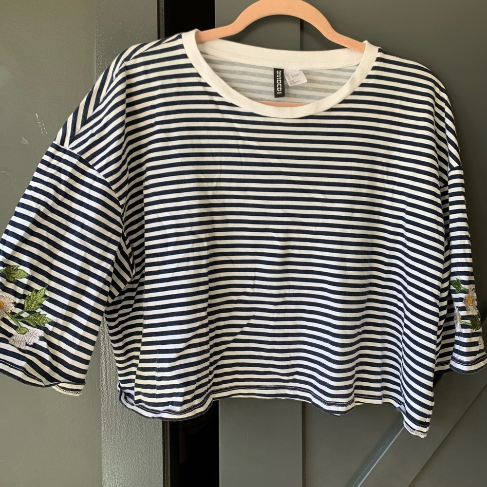 striped crop with embroidered flowers on sleeves